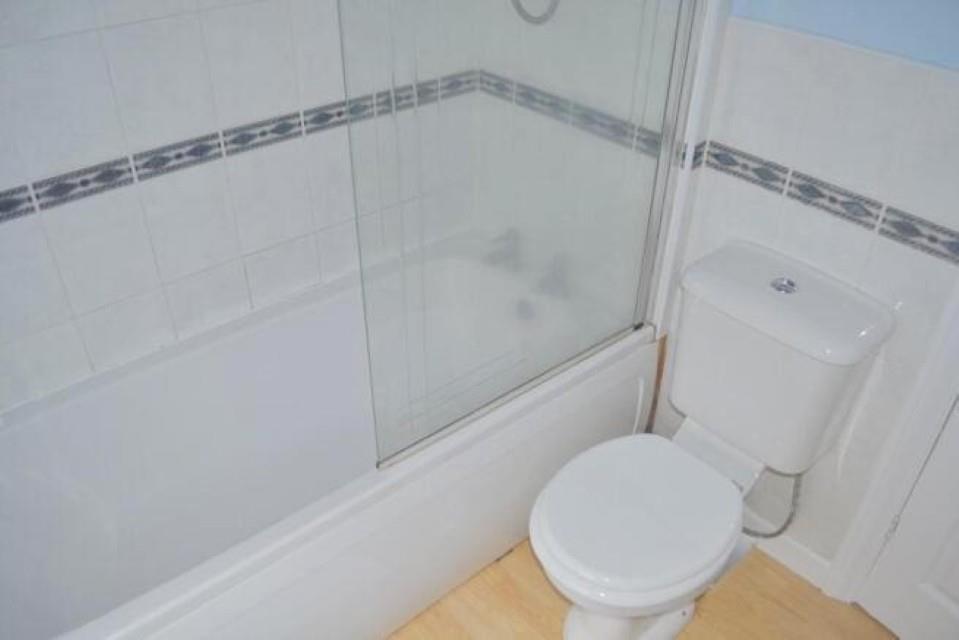 Bath 2 (Custom).jpg