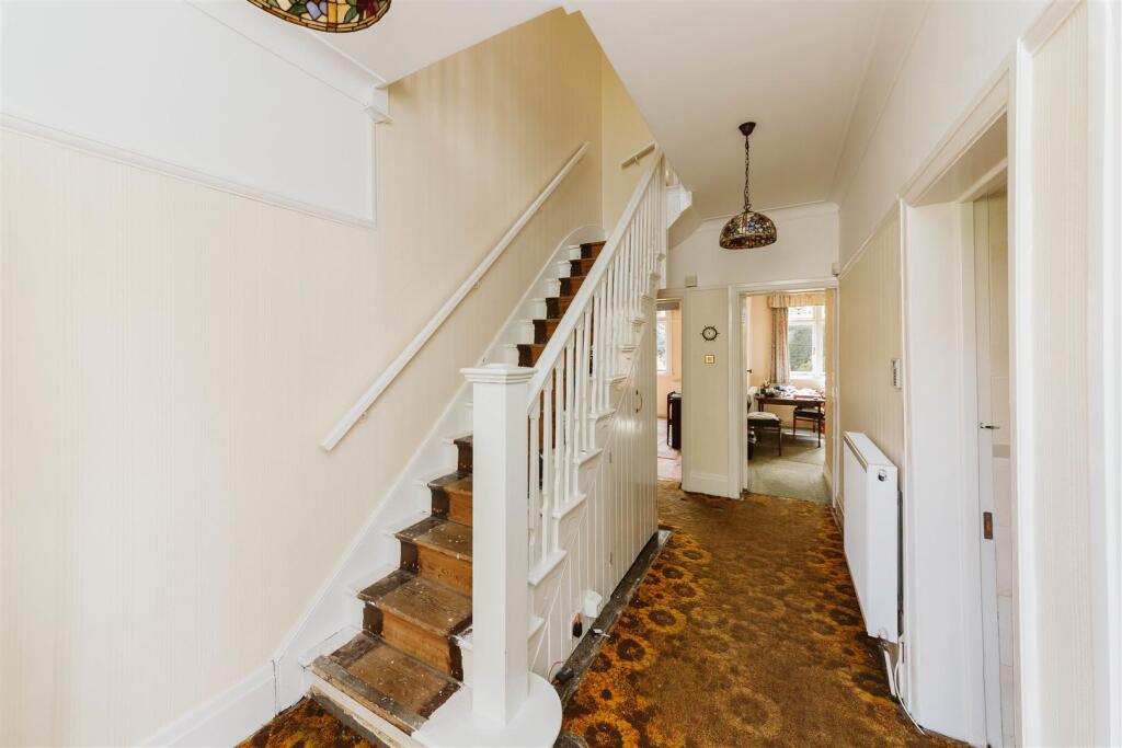 Holmes Grove (21).jpg