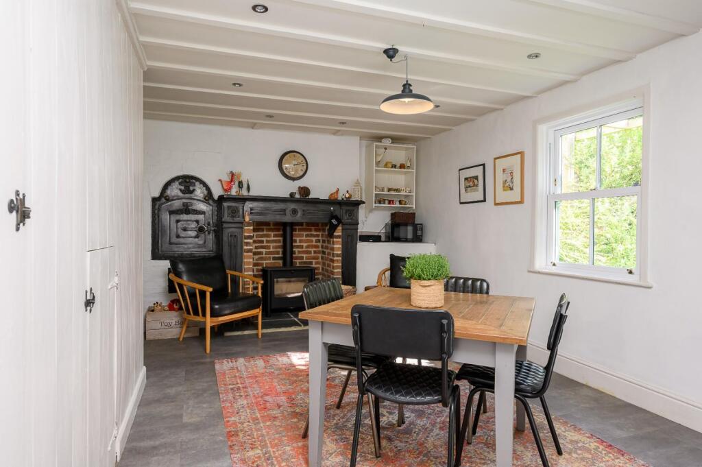 28 Whitewalls-26.jpg