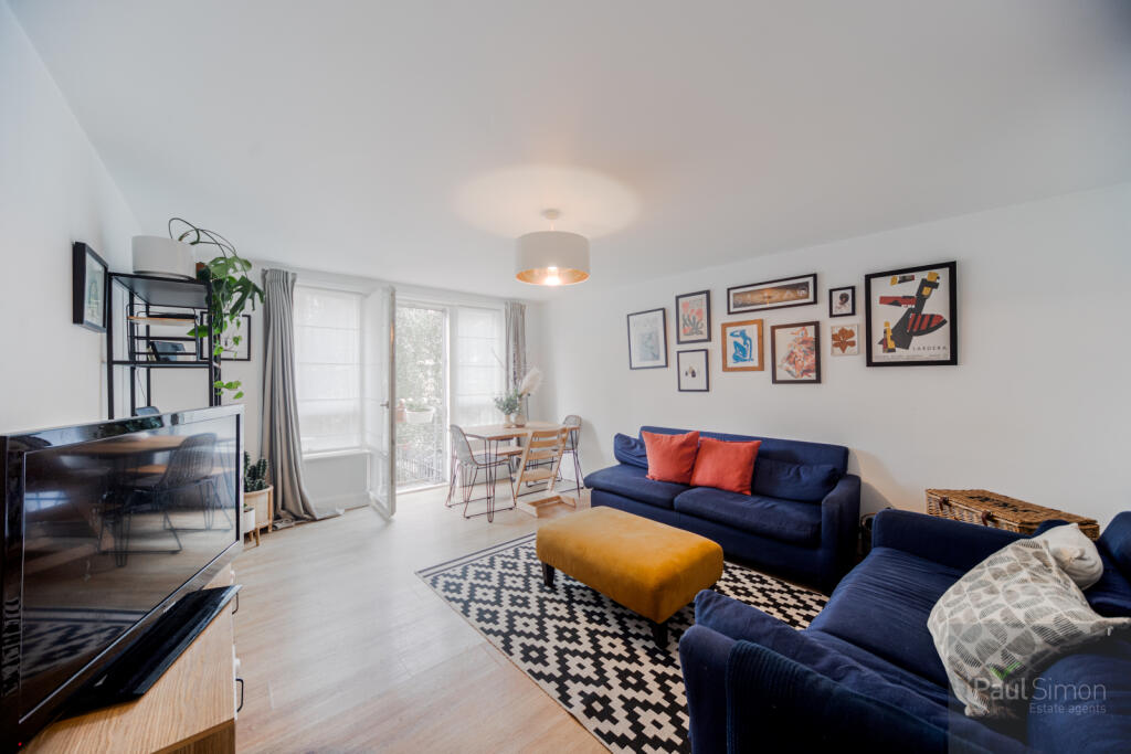 2 Bedroom First Floor Flat To Rent