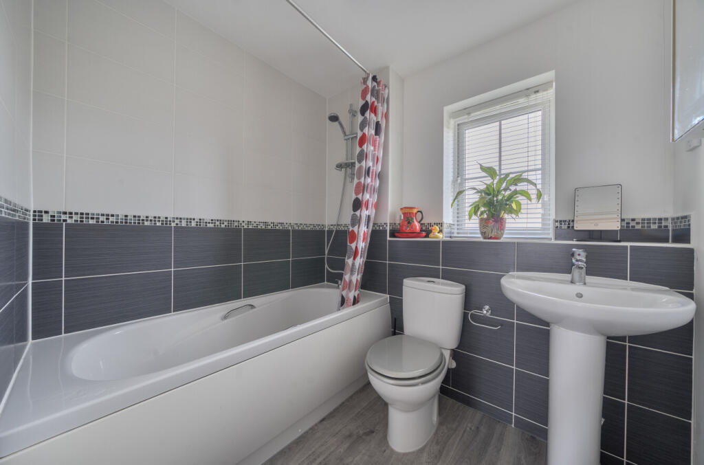 1350669-5-68c00bc...