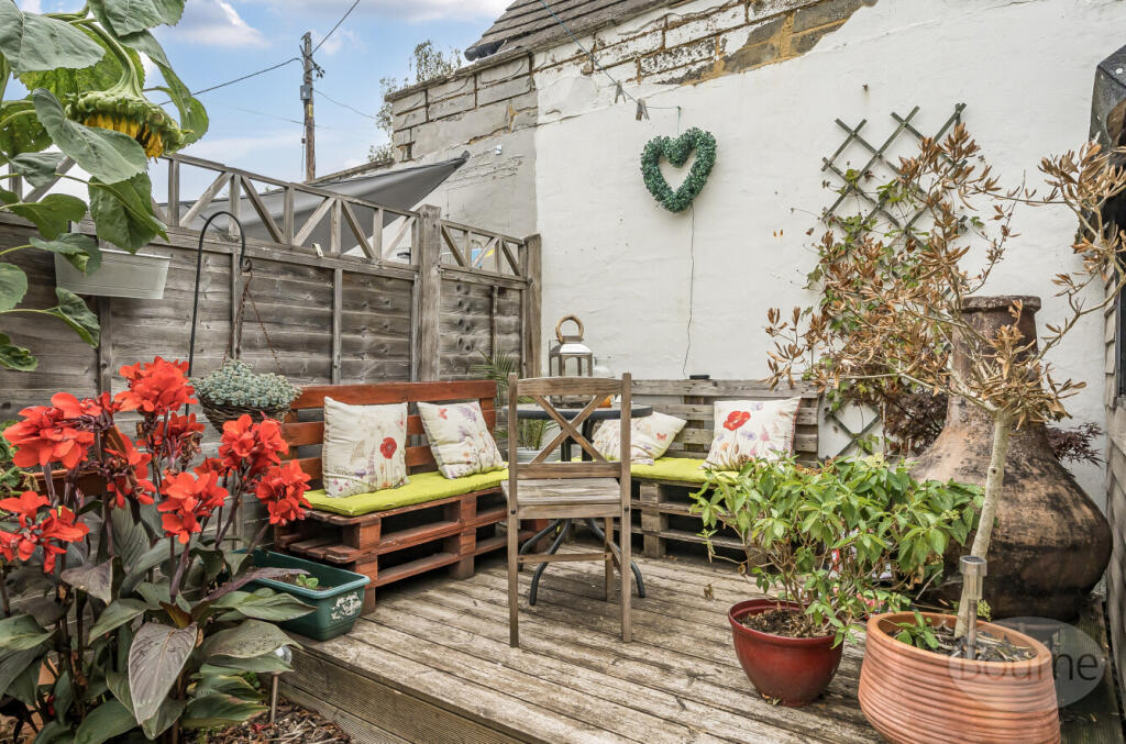 f590377c-5e98-444...