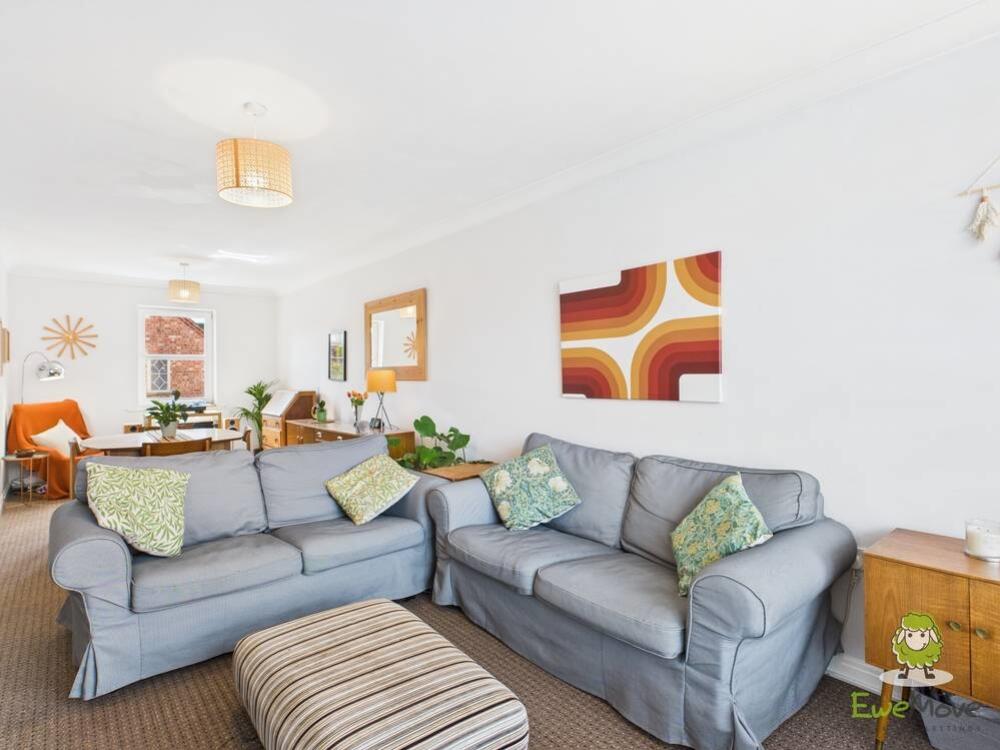 Living Emily Dimelow Ewemove Whitchurch and Nantwi