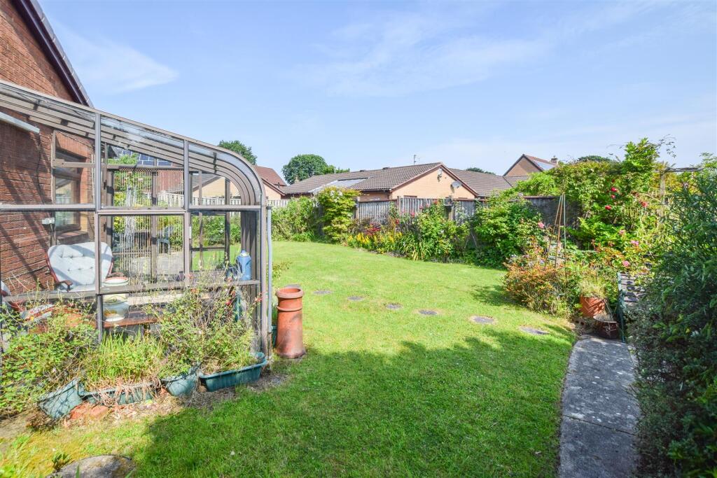 Constables - 2 Glendale Grove-13.jpg