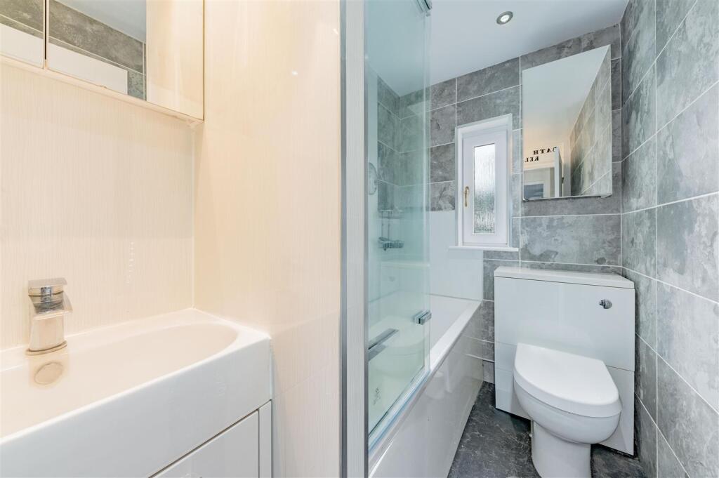 18 Strathmore Terrace Glamis-10.JPG