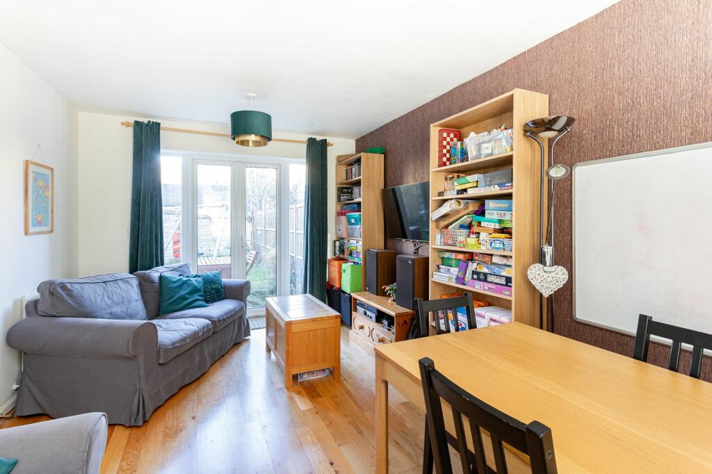 Living/Dining Room