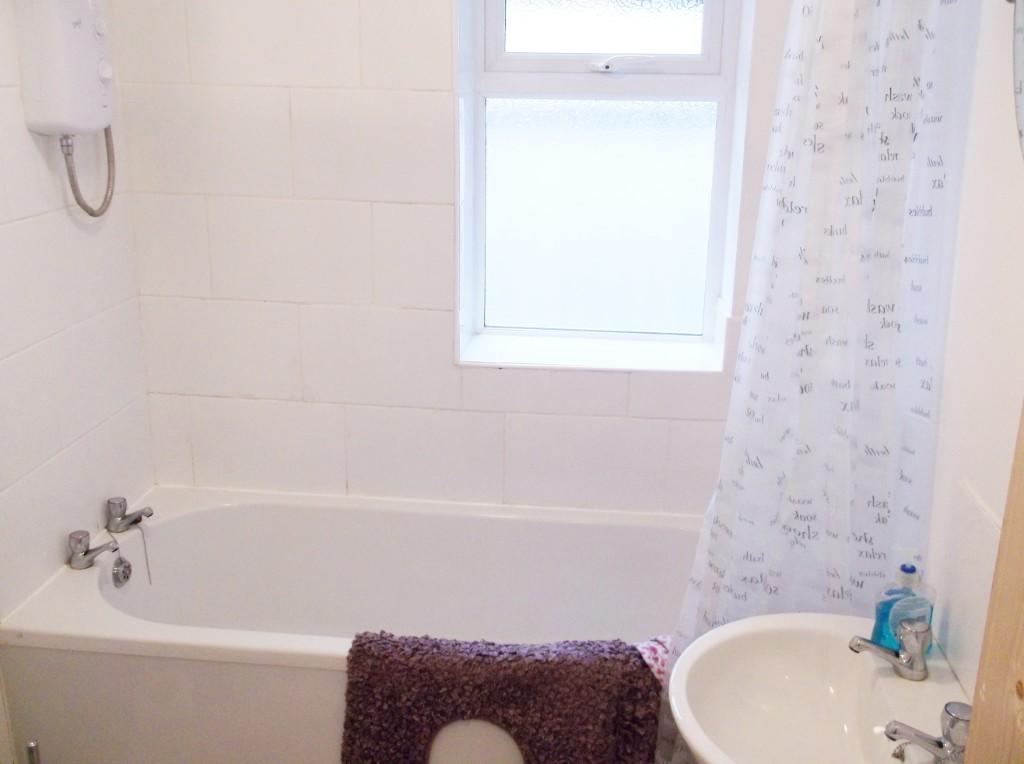 Bathroom 1 of 2