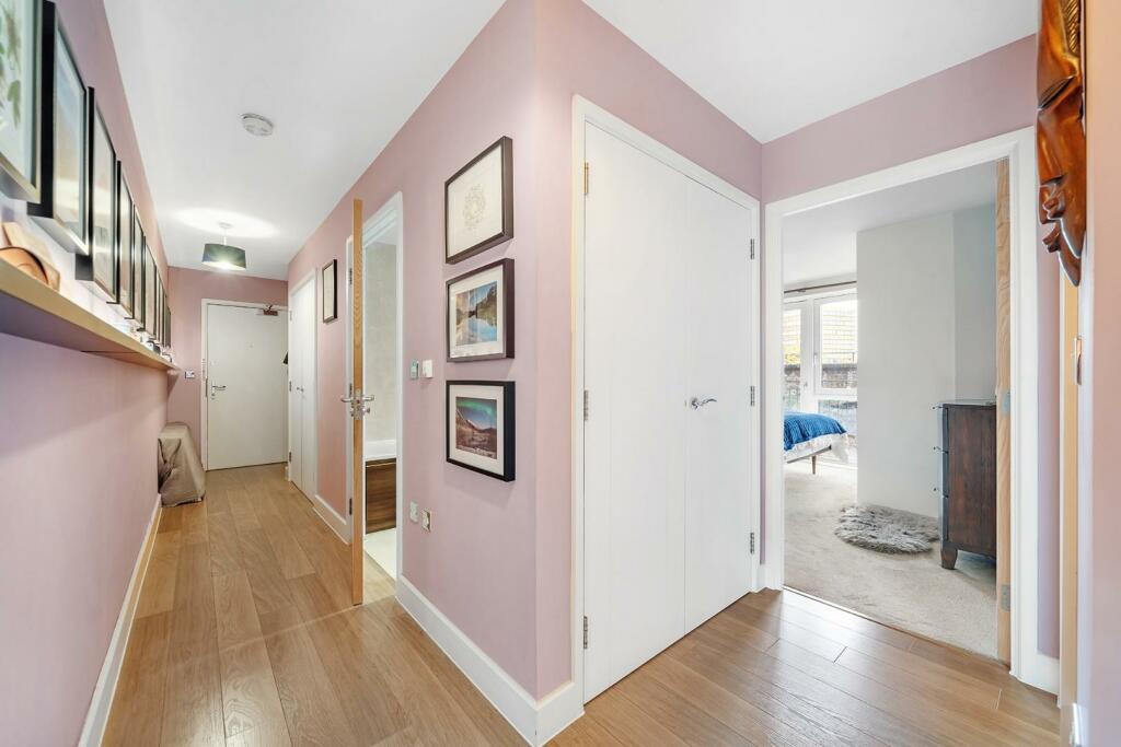 Hallway.JPG