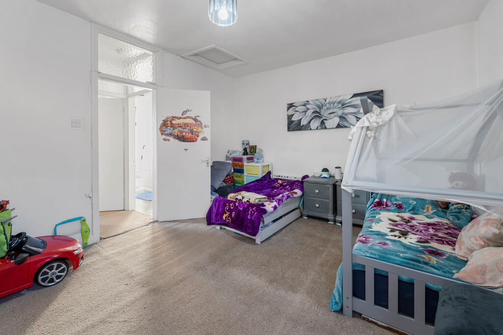 147 Garden Lane, ...