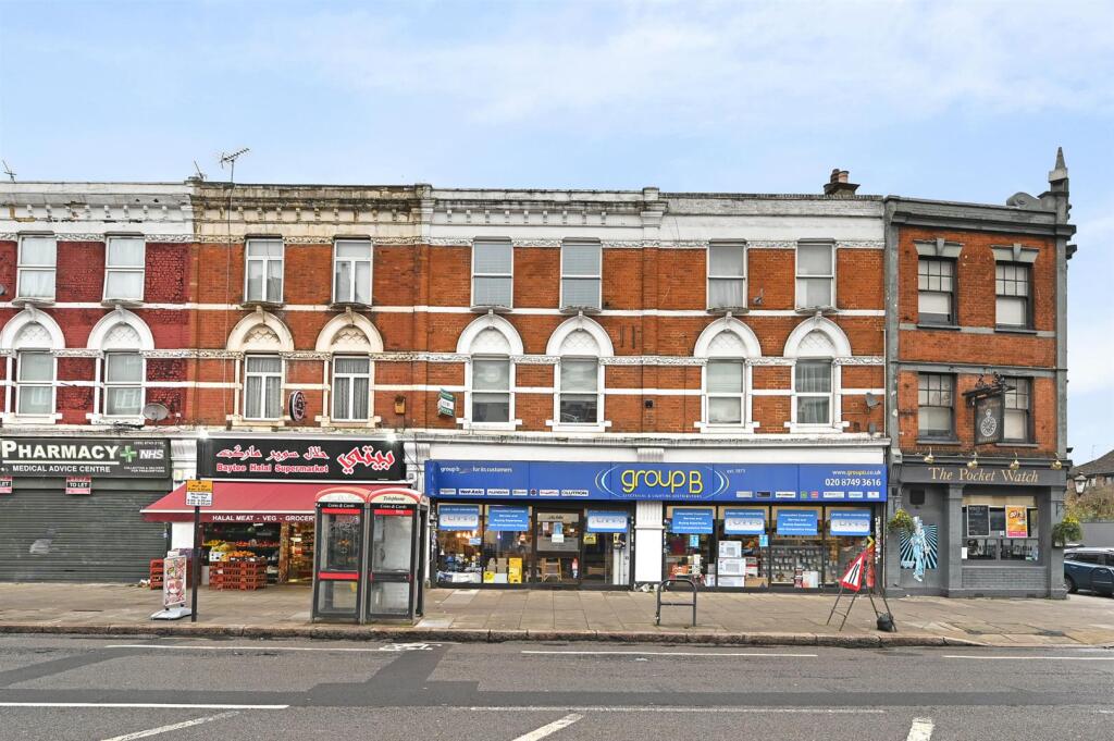 BCCW - TFF 438 Uxbridge Road - Exterior (4).jpg