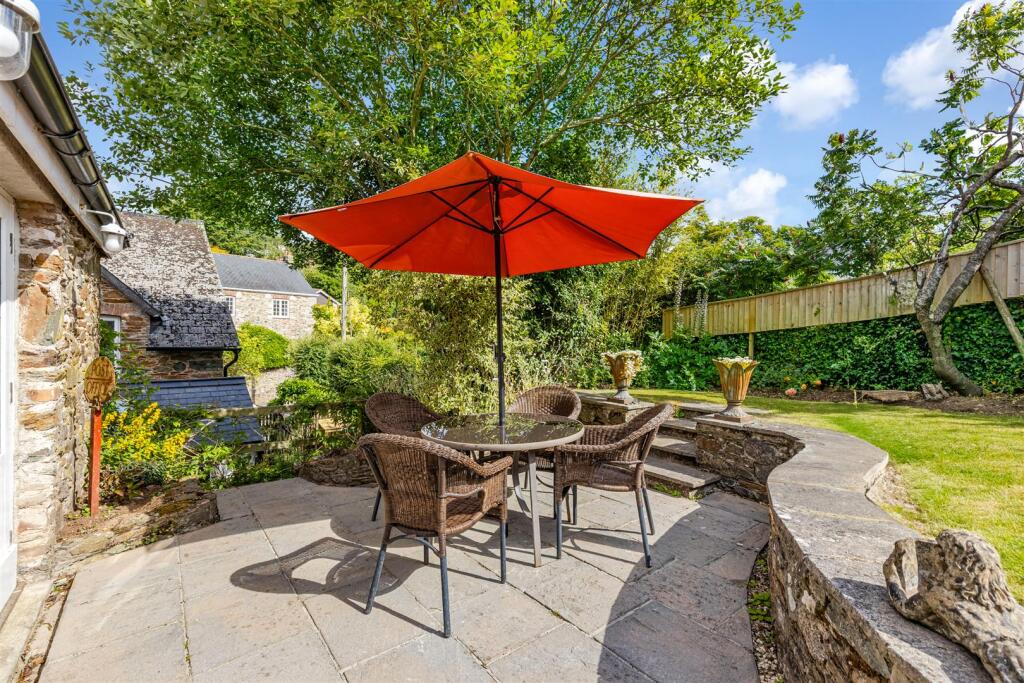 A05 - Ashprington, The Old Post Office, Totnes - 2