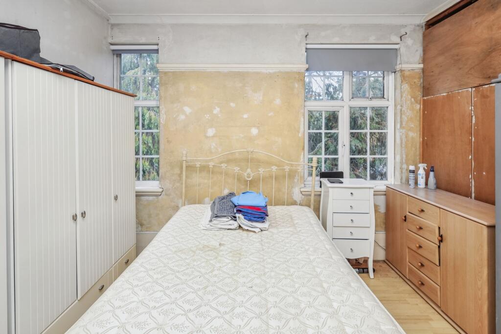 Flat 16 Astra Court East, Astra Close, Hornchurch, Essex, RM12 5NJ