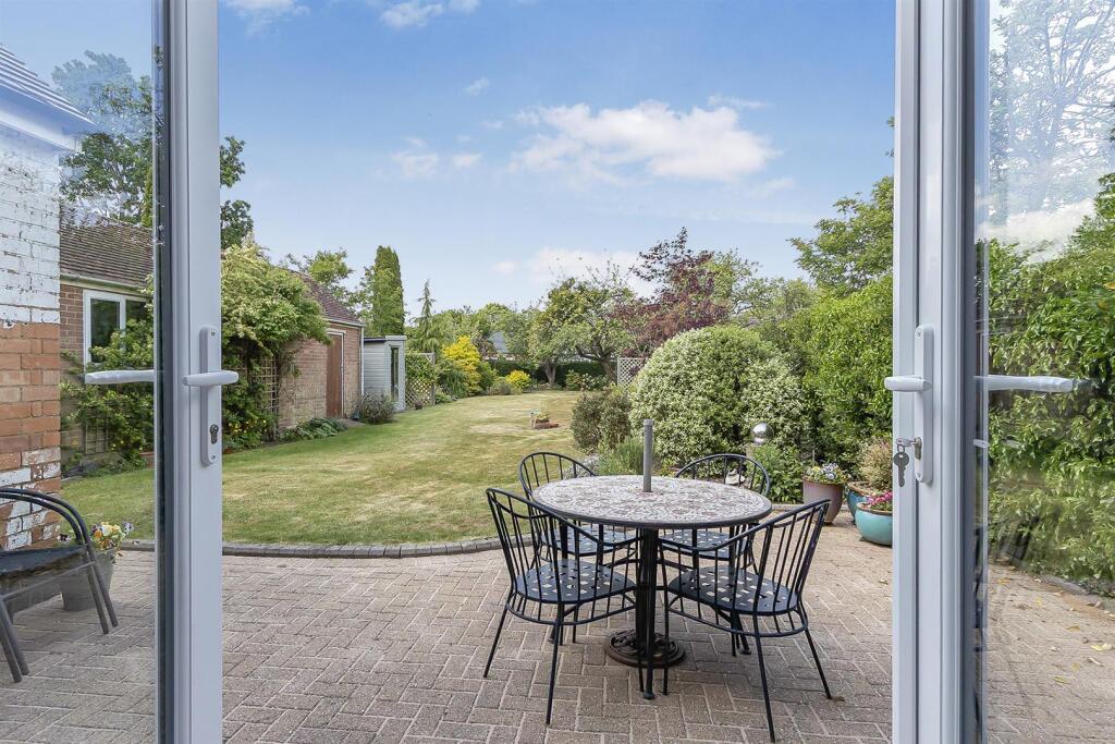 12 Longrood Road (25).jpg