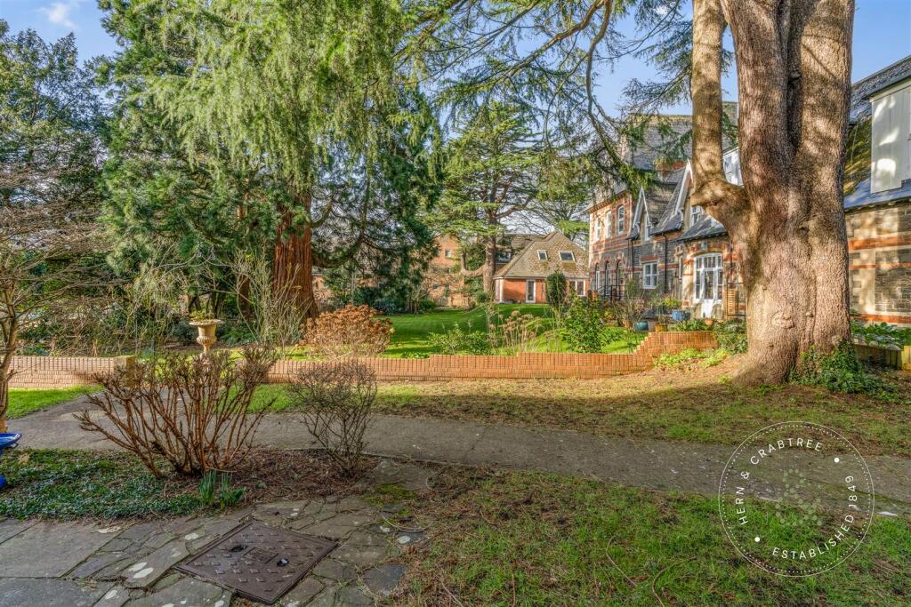 Dulwich Gardens, Hern Crabtree (9).jpg