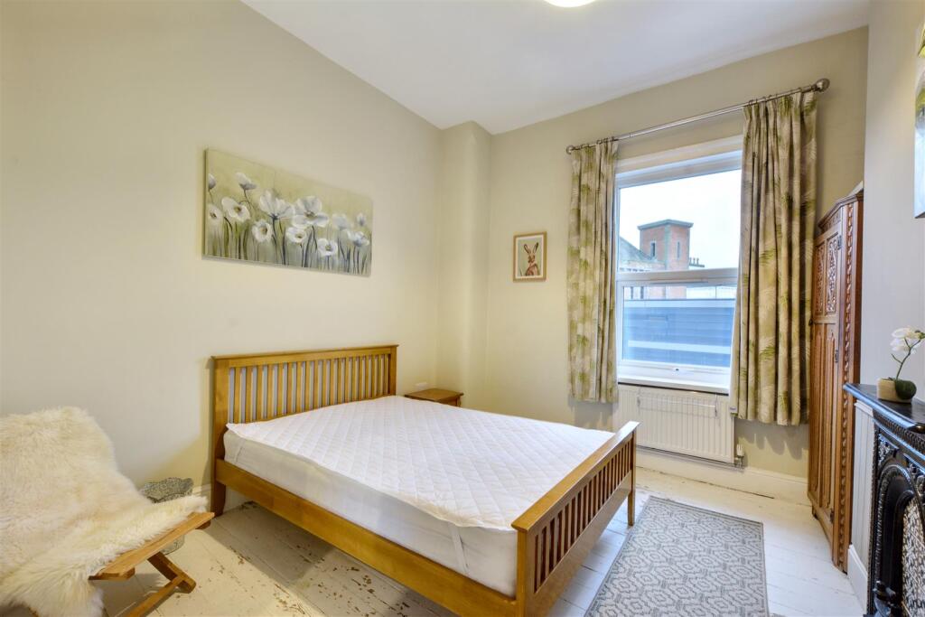 Bedroom One (1).jpeg