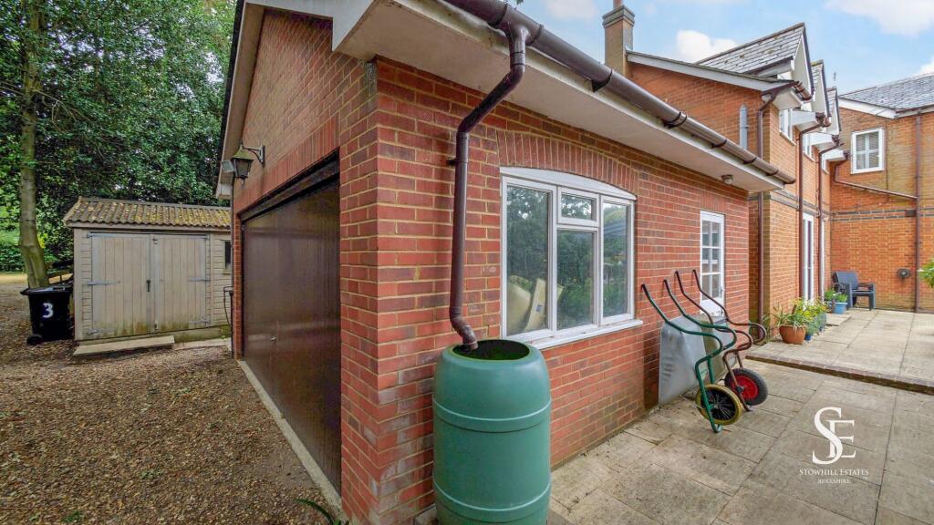 Detached Double Garage