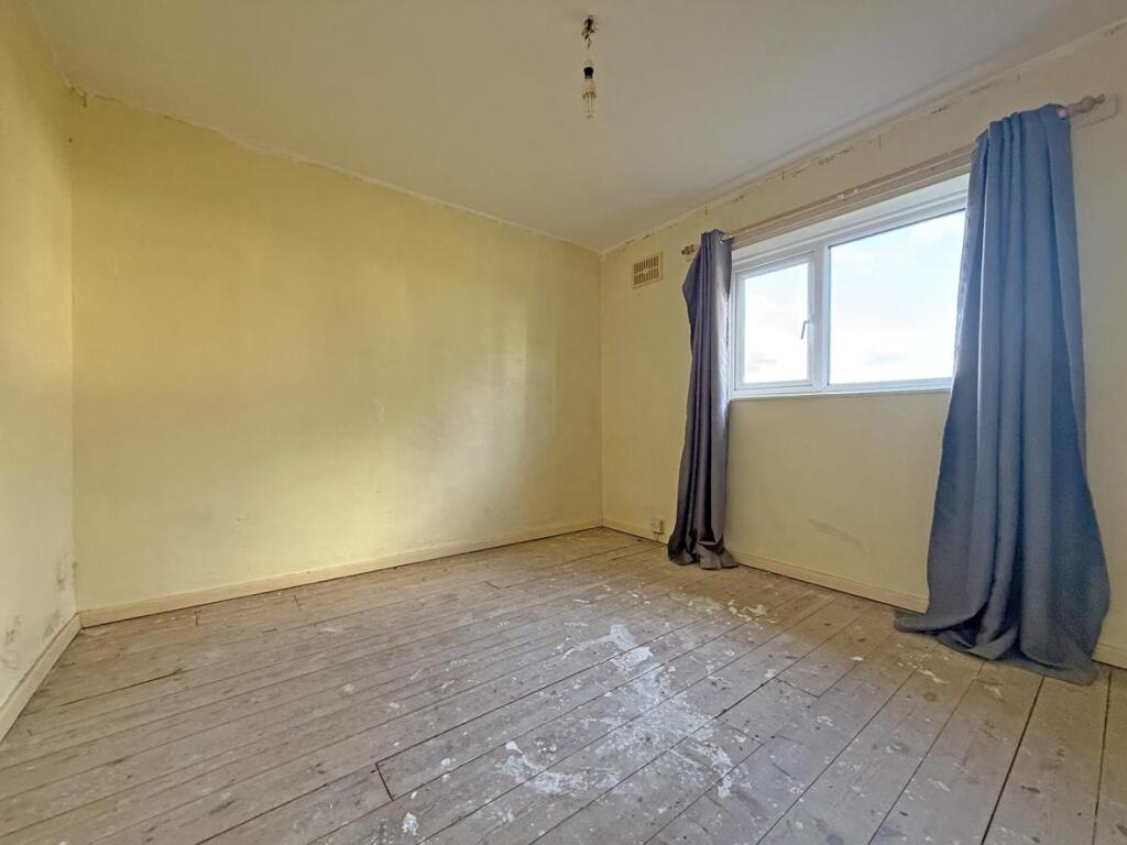 Elgin Crescent 115 - Bedroom Two.jpg