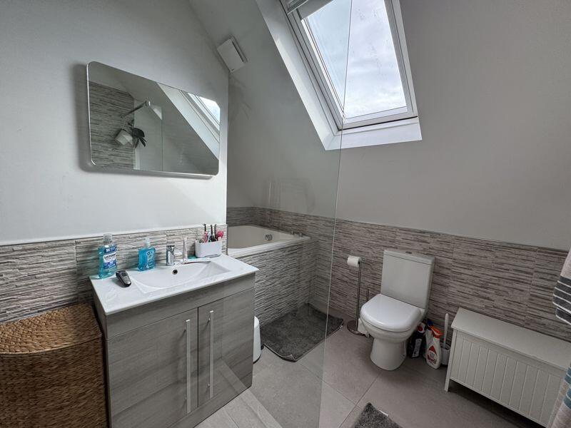 Master Bedroom En Suite