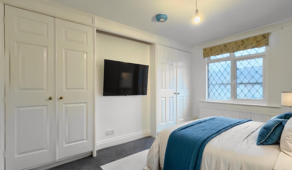 Virtual Staging