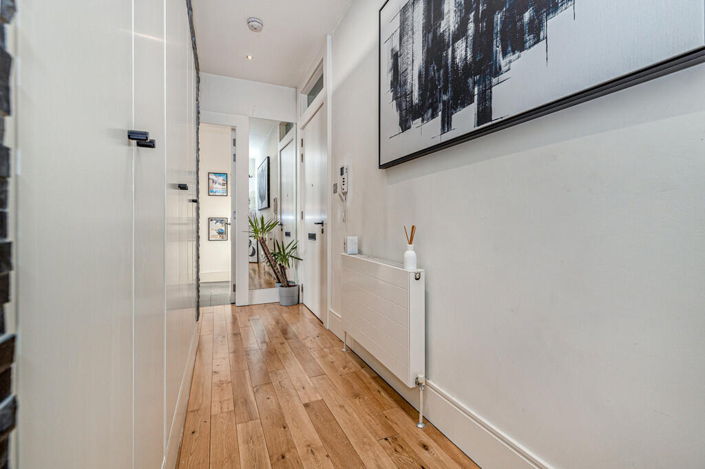 Flat22ShawHouse-1...