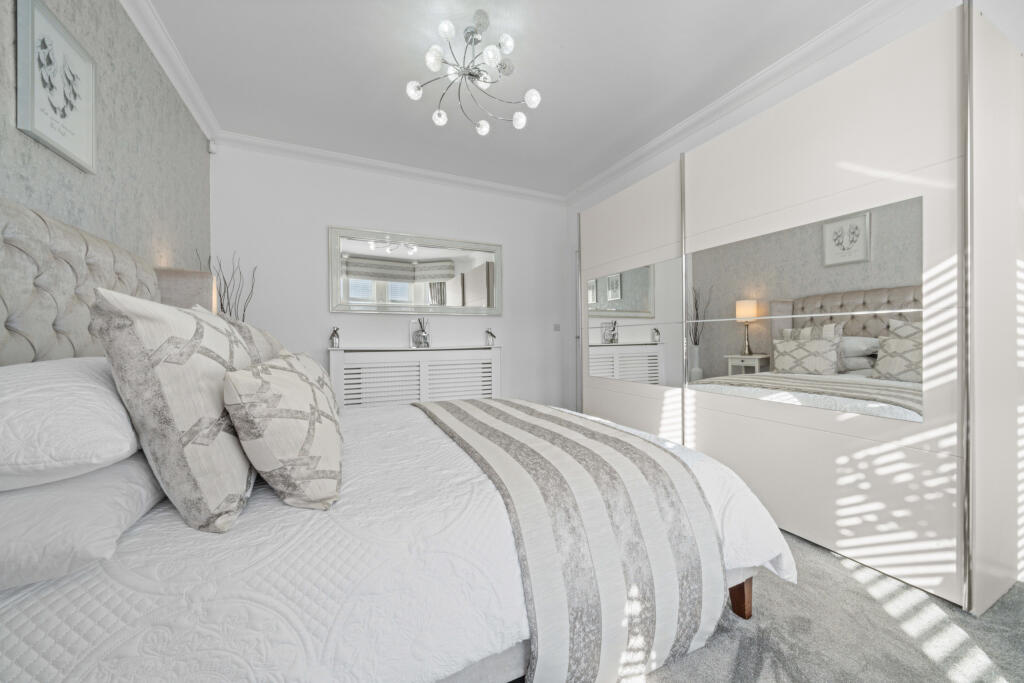 Downstairs bedroom 4