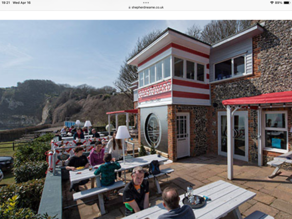COASTGUARD PUB