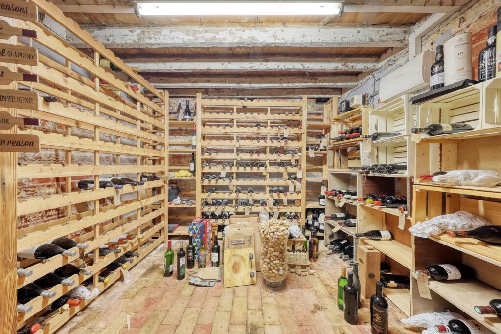 8v8a2427_12 copy 2.jpg