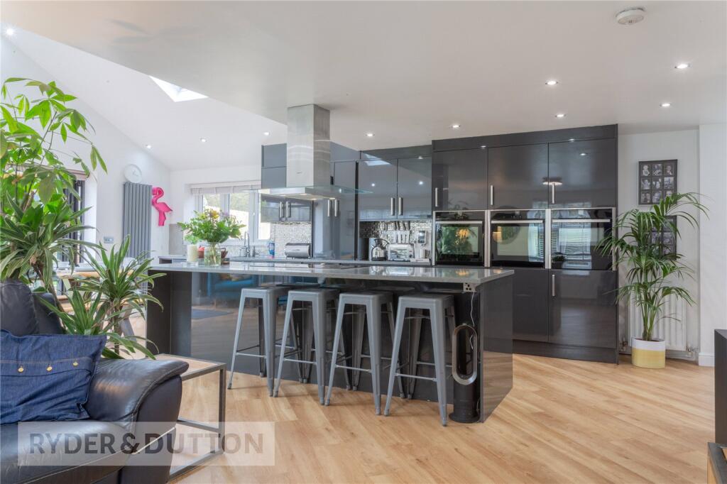 Family Kitchen Diner