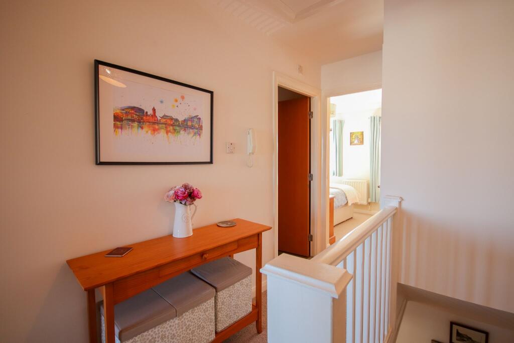 Top Floor Landing Space