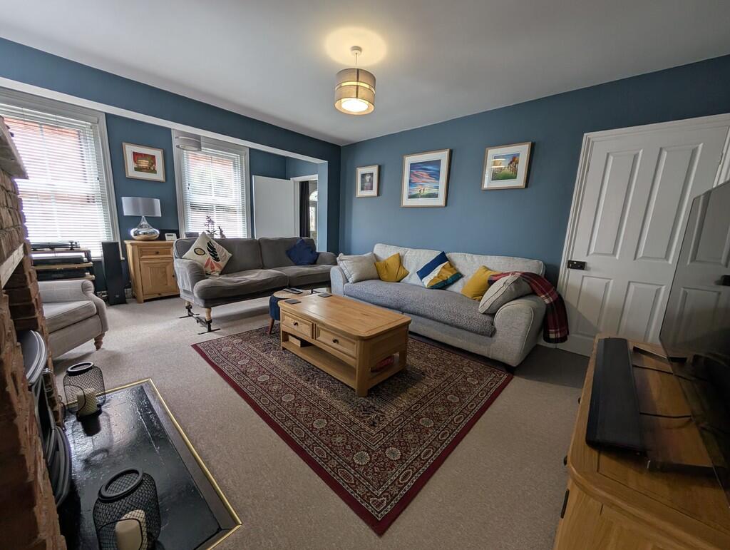 PXL_20250530_1129...