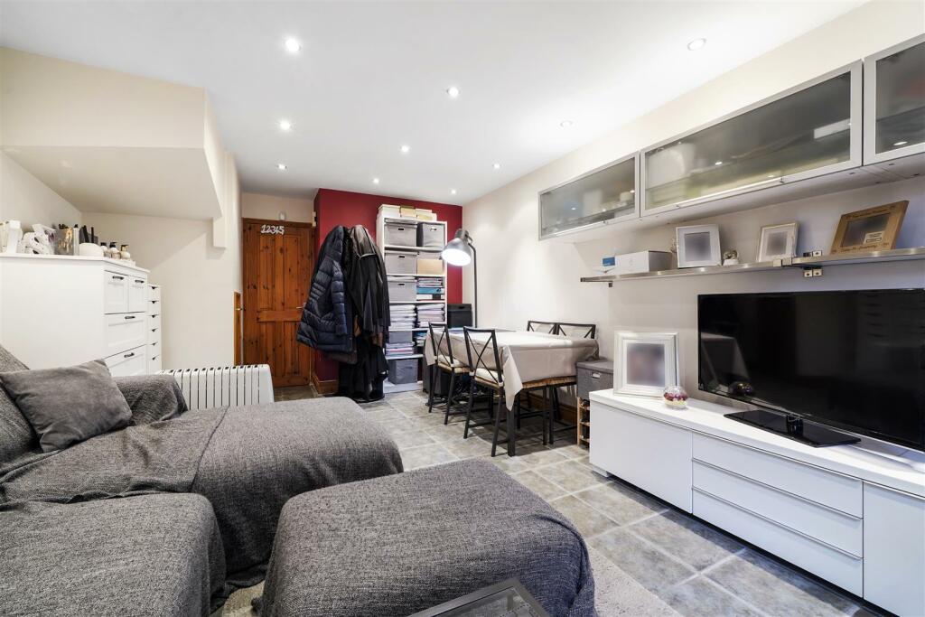 3 Sovereign Grove - NpjVIaq7tUlfEiHodCT6.jpg