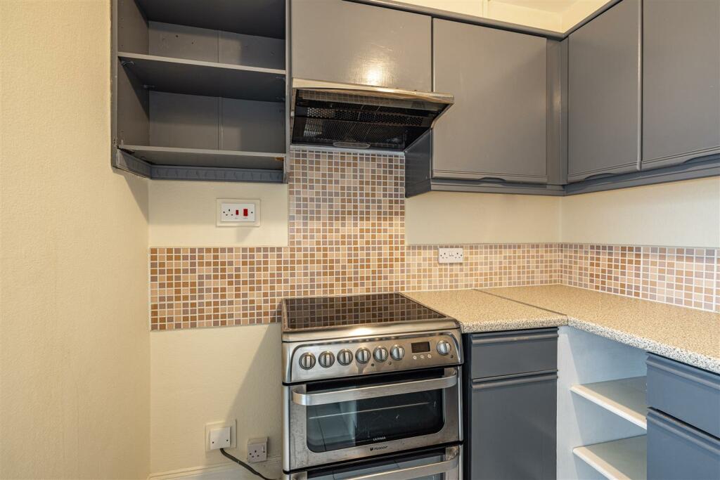 7 Rodgers Place Earlston 11.JPG