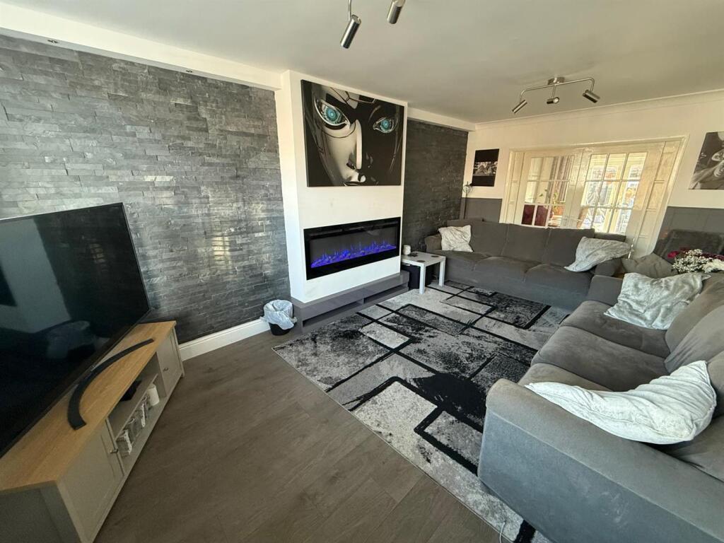 PHOTO-2025-03-11-16-24-37 (3).jpg