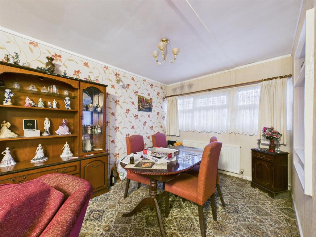 Reception Room/Dining Area