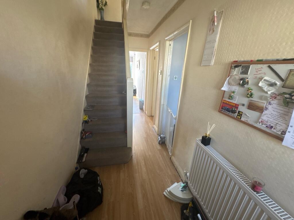 7e92f2f6-6979-435...