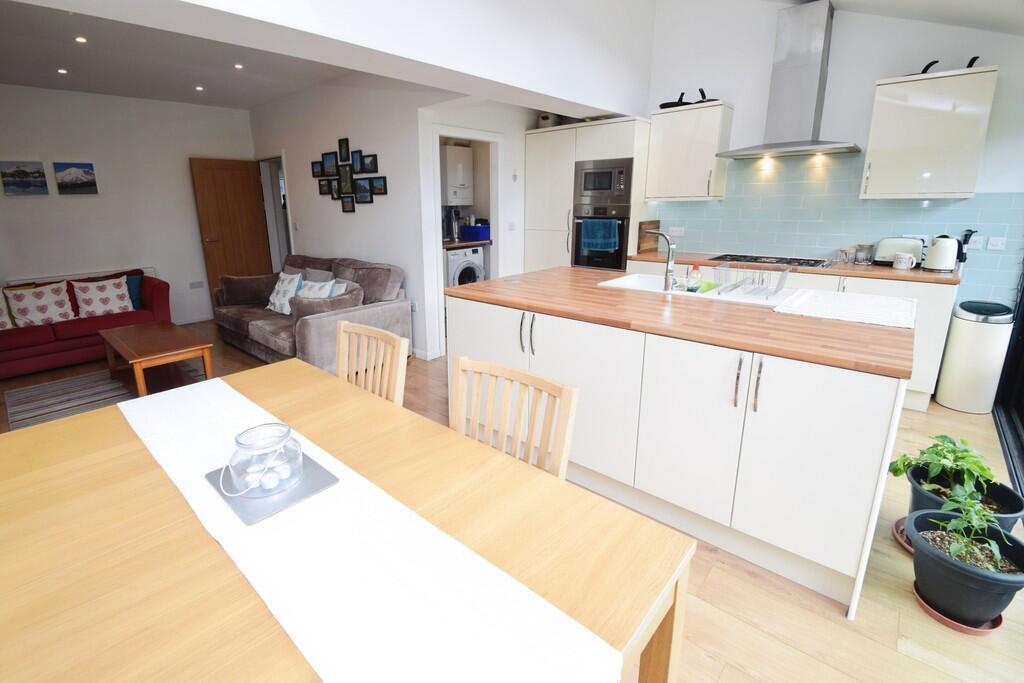 6d8ed45b-Kitchen ...