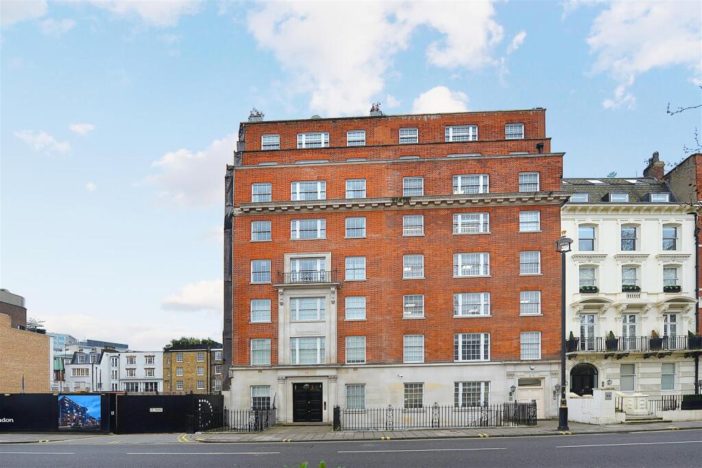 Flat-9-24-Buckingham-Gate_2.JPG