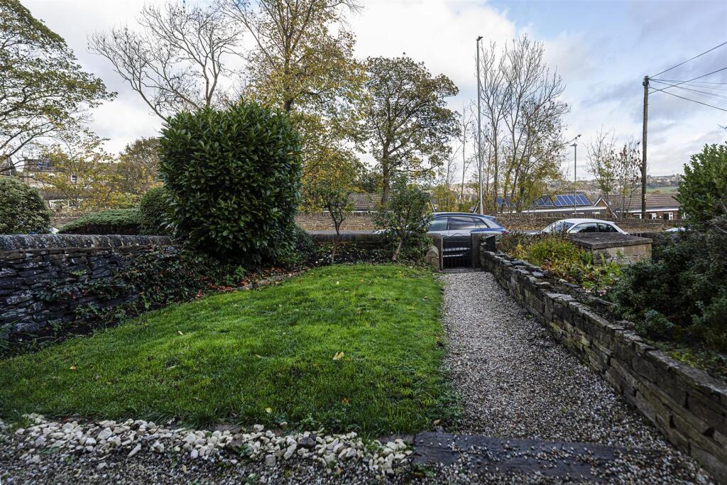 Bramleys Estate Agents - Abbey Road - Shepley (30)