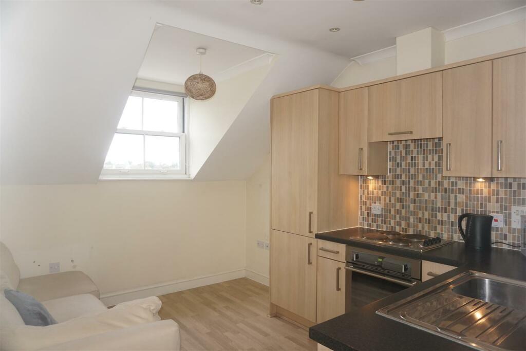 Open Plan Kitchen Living Area
