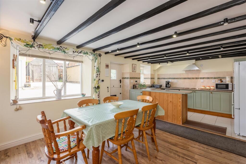 Wandales 2 Kitchen Dining Room-2.jpg