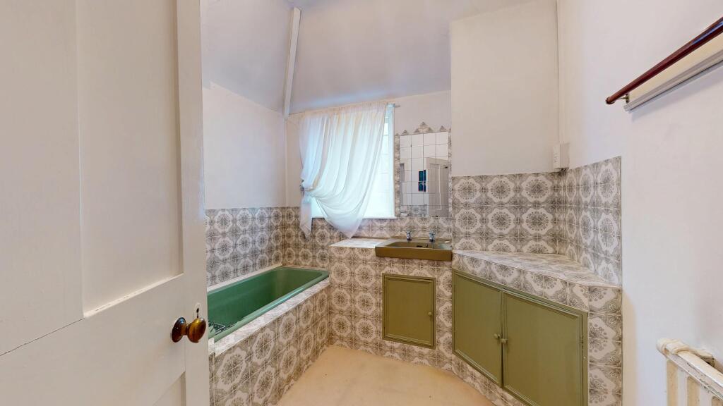 Sowberry Court, Moulsford, Wallingford, Oxfordshire OX10 9JG