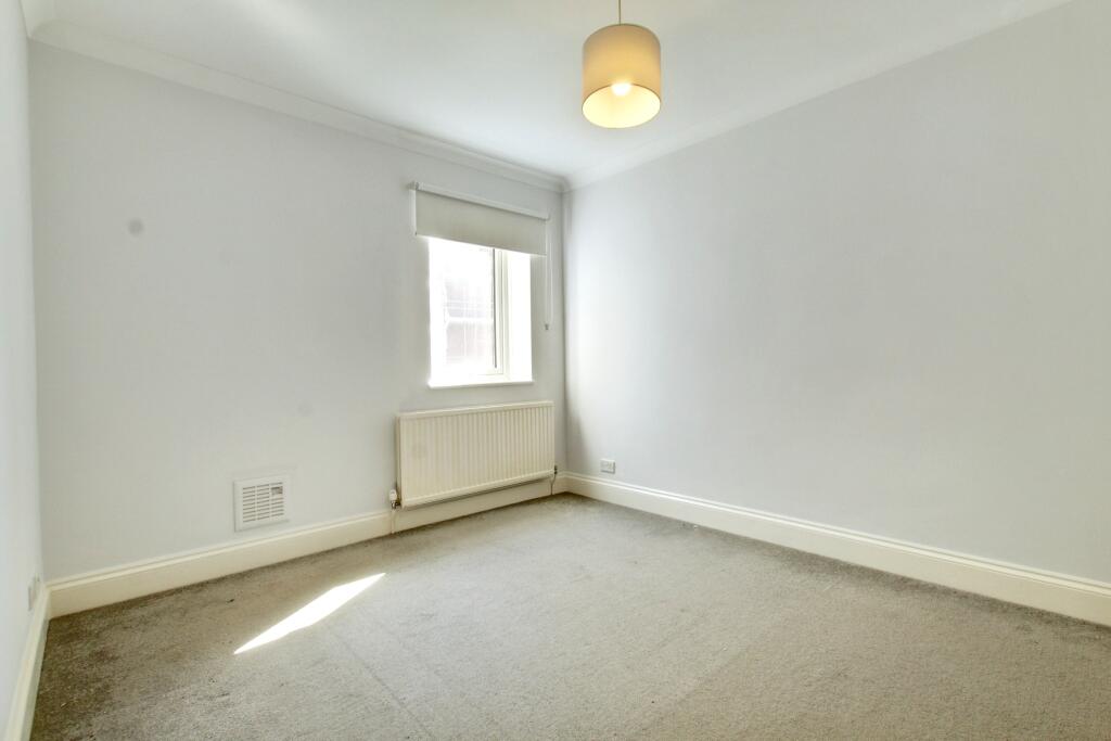 4.bedroom.jpg