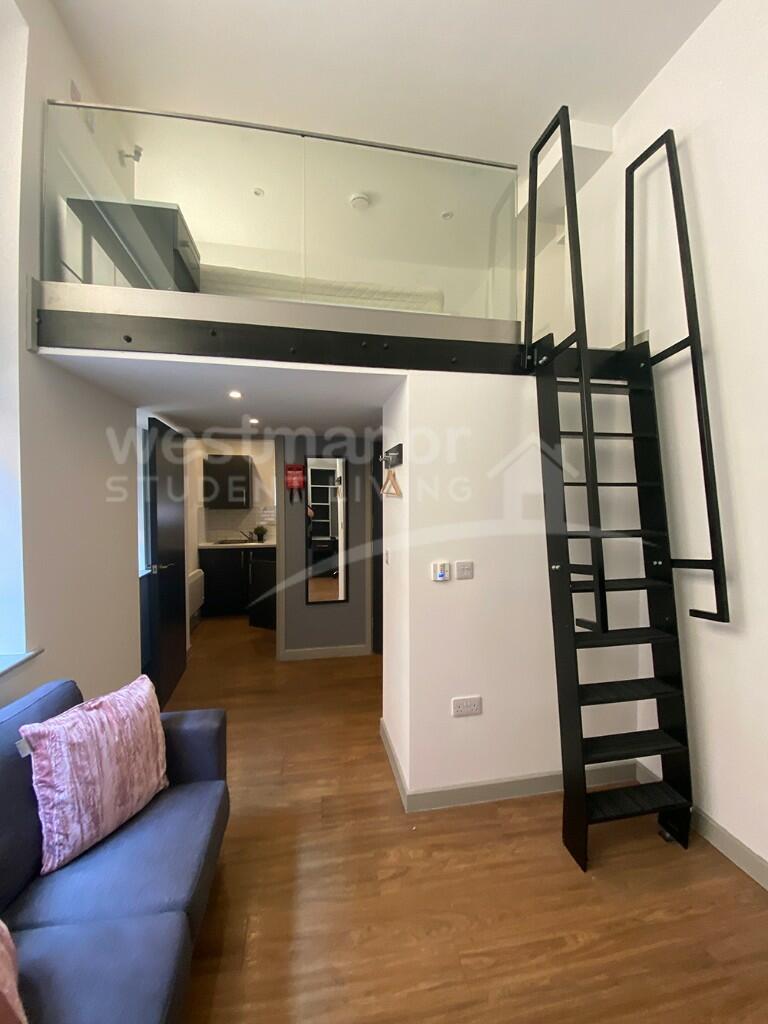 FLAT 26/44