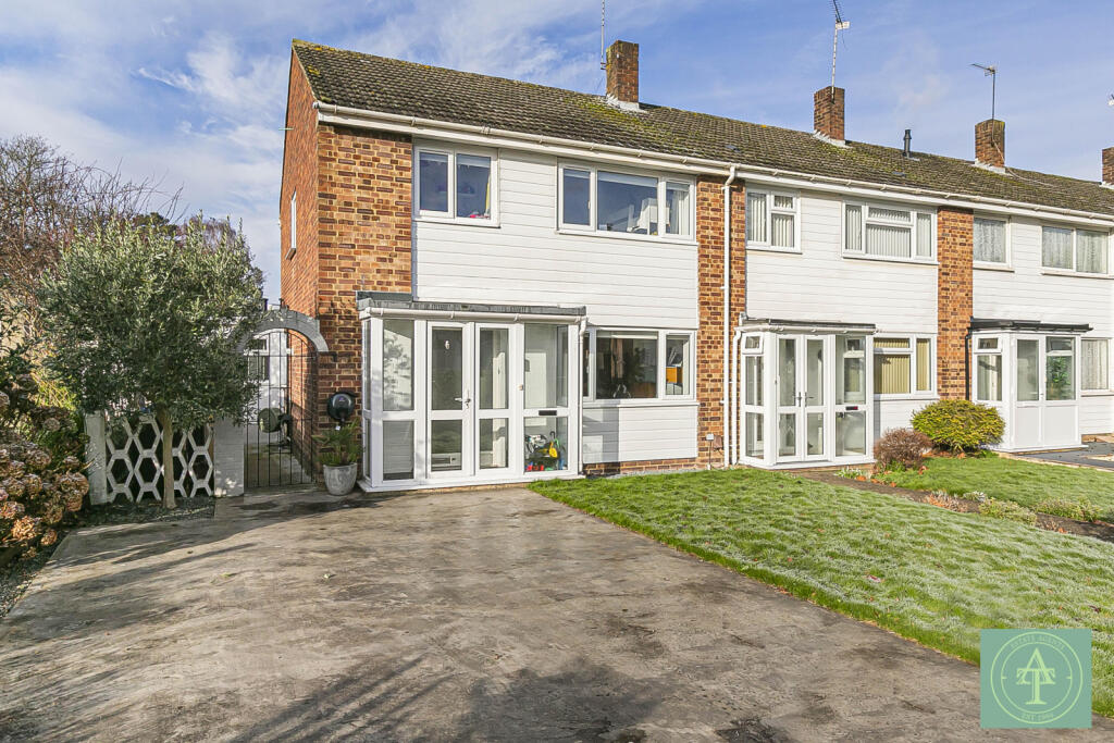 3 Bedroom End Terrace for Sale