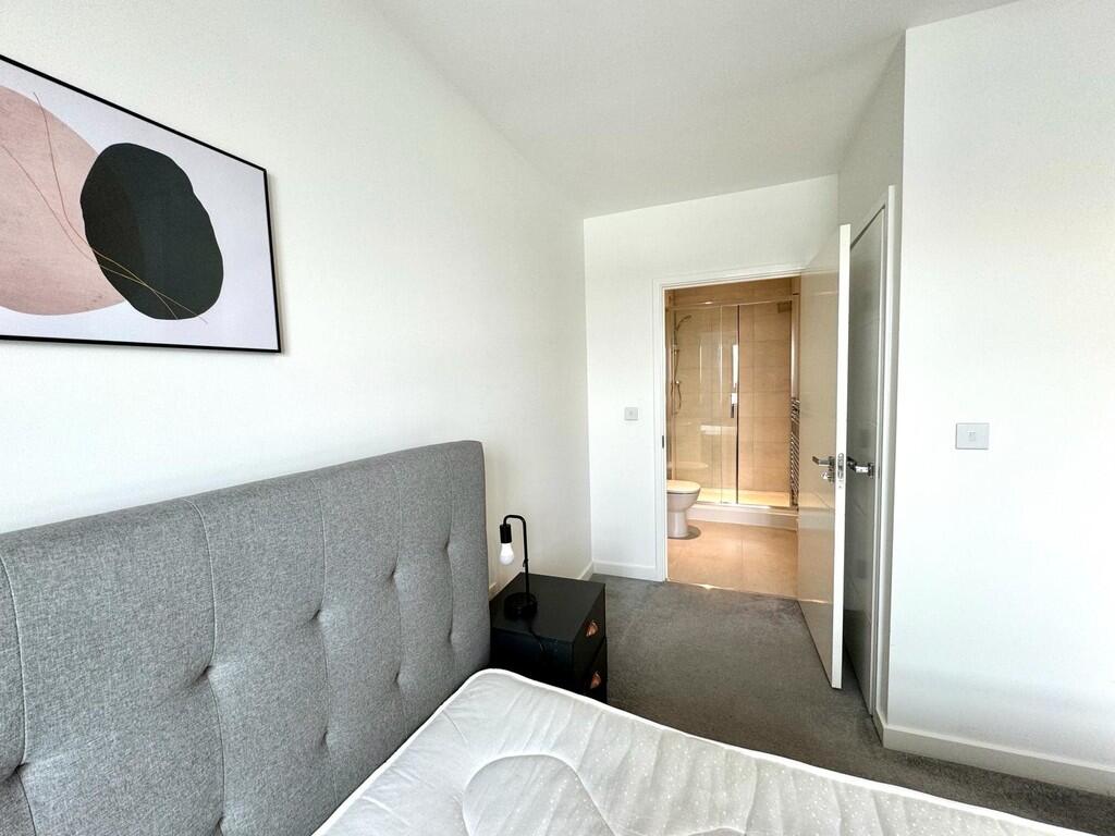 b37cb590-4a58-44b...