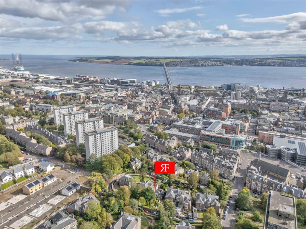 10 Laurel Bank Dundee-16.JPG