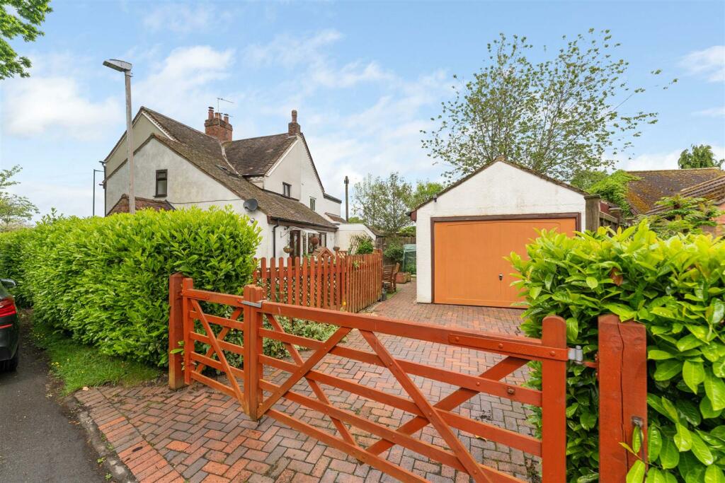 256 Mill Lane, Dorridge, B93 8NU_23.jpg