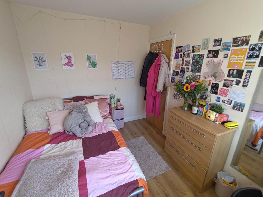 First floor front be