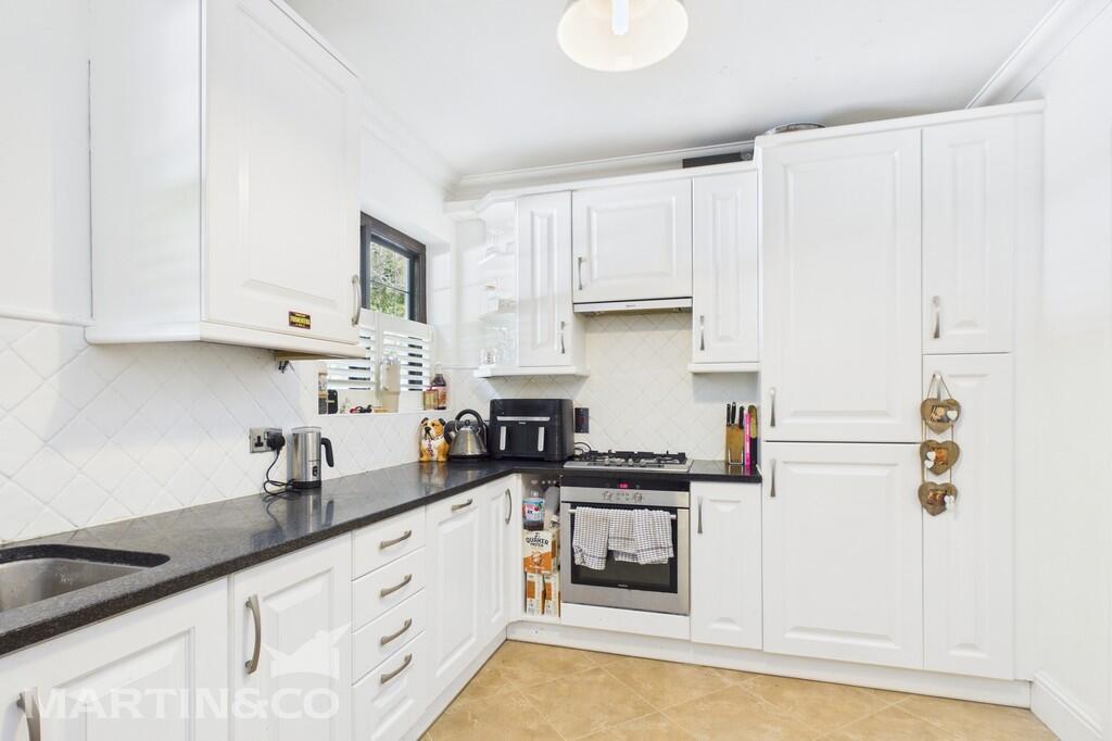 CAM01953G0-PR0115...