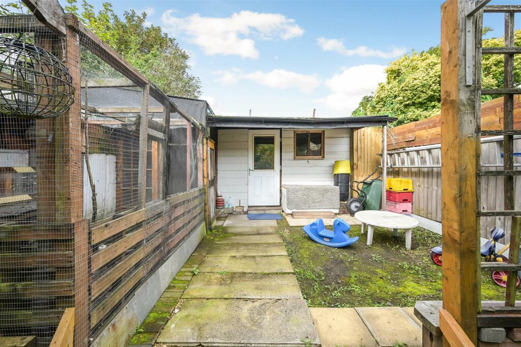 Outbuilding.jpg
